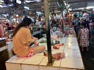 #ベトナムの市場 #豚肉 #ブンタウ
