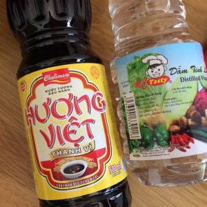 ベトナムの醤油とお酢